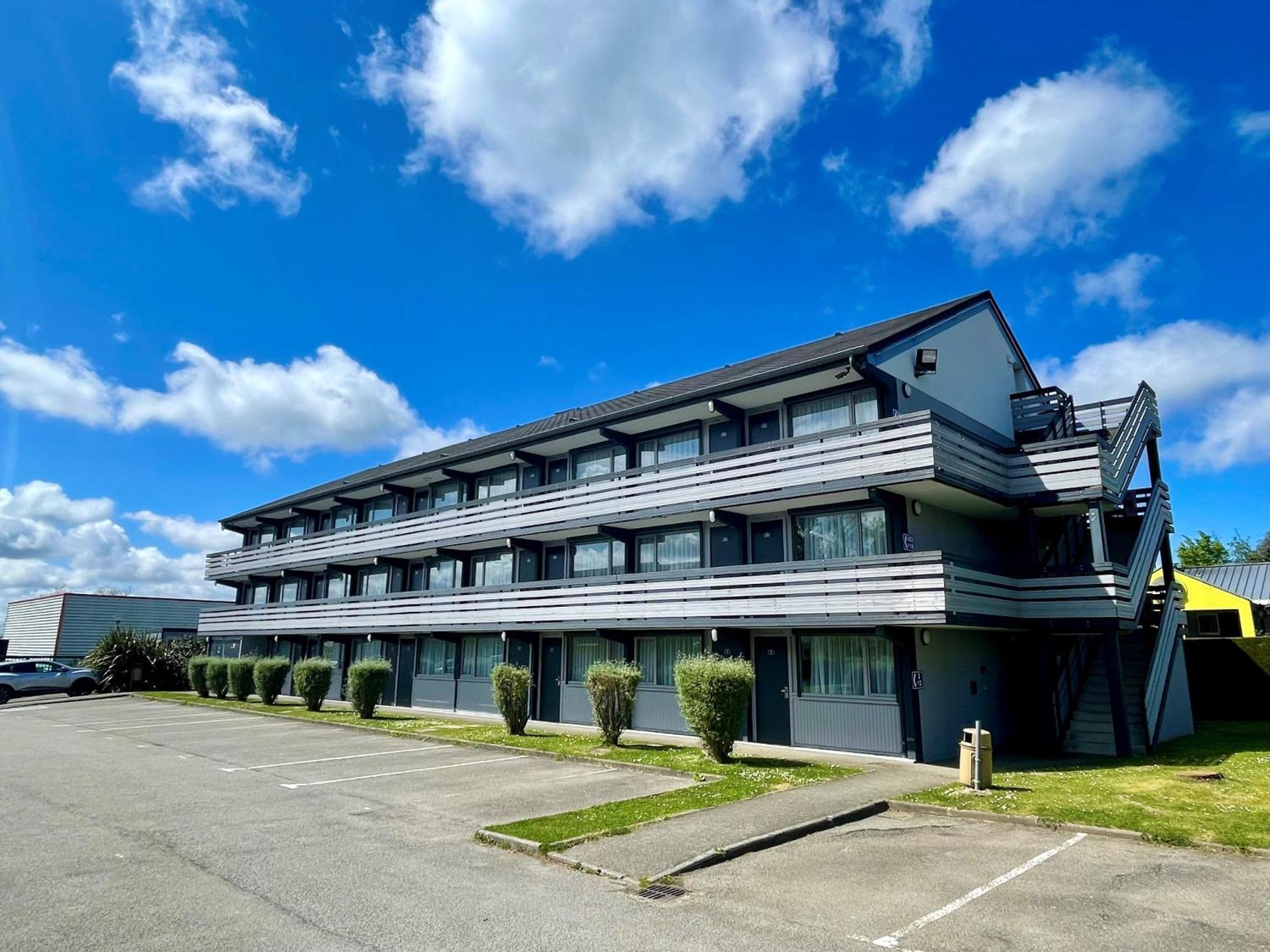 Brit Hotel Confort Morlaix Saint-Martin-des-Champs  Exterior photo